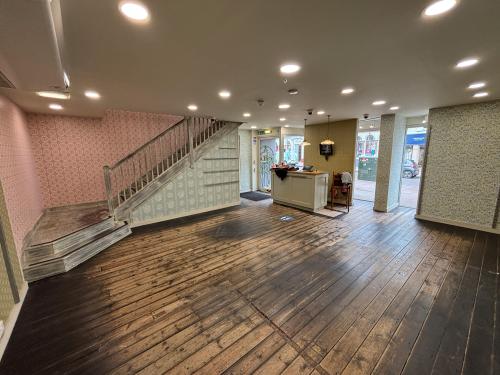 2 Buttermarket, Bury St. Edmunds, IP33