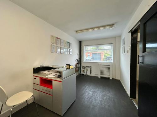 Unit 2, Central Trading Estate, Old Town, Swindon, SN3