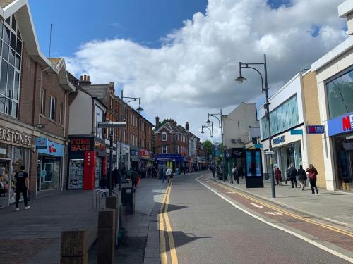 118 High Street, Watford, WD17