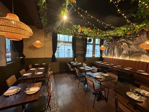 The Great Indian, 139 Marlborough Road, Upper Holloway, London, N19