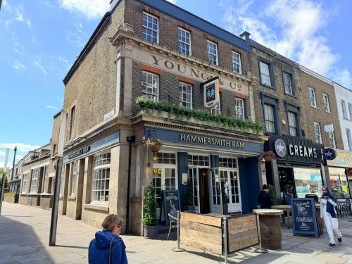 81 King Street, Hammersmith, London, W6