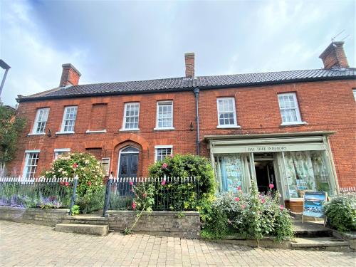 Carlton & Melton House,, Market Place, Reepham, Norwich, NR10