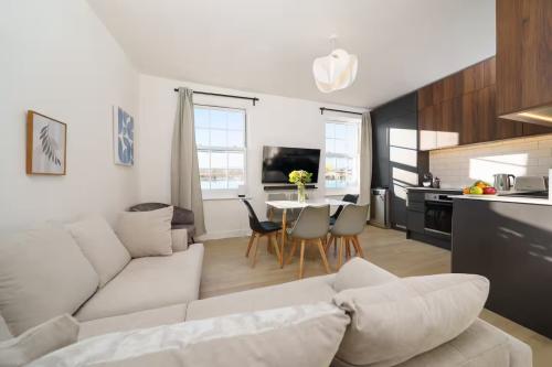 392 - 396 York Way, Islington, London, N7