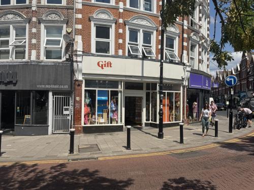 14 Topsfield Parade, Tottenham Lane, Crouch End, London, N8