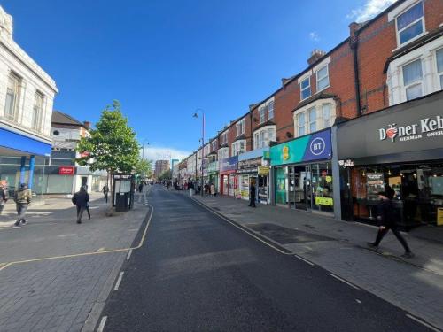 113/113a High Street North, East Ham, London, E6
