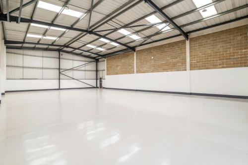 Unit 5, Orchard Trade Park, Salfords, Redhill, RH1