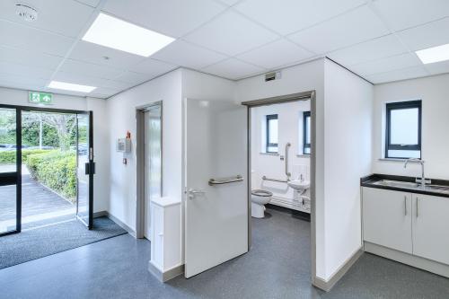 Units 1-2, Anderson Road, Woodford Green, IG8