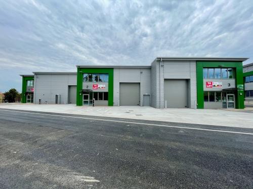 Unit 3 Trade City Luton, Kingsway, Luton, LU1