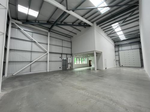 Unit 3 Trade City Luton, Kingsway, Luton, LU1