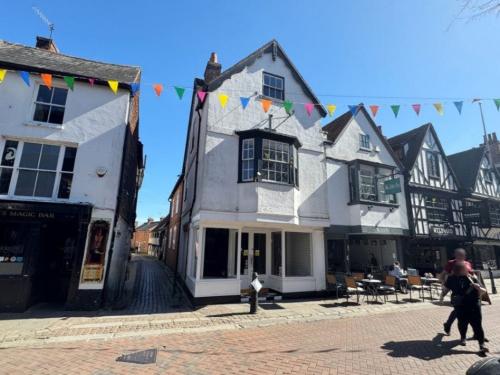 5/5A St Peters Street, Canterbury, CT1