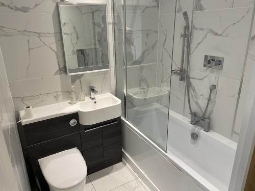 12 High Street, Pinner, HA5