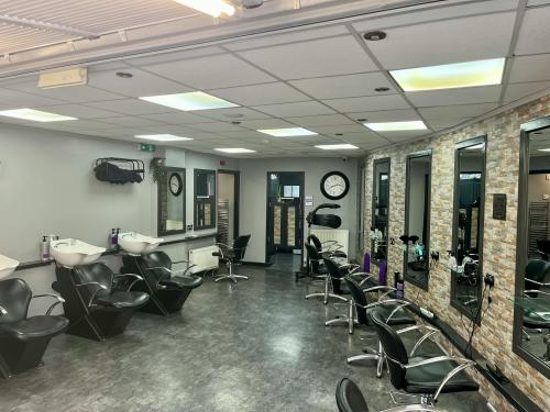88 Halifax Road, Wadsley Bridge, Sheffield, S6