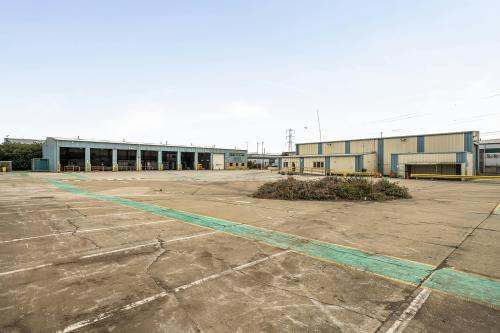 Former Arriva Bus Garage, 12 Smeaton Close, Aylesbury, HP19