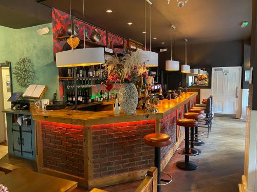 Dog & Partridge, 92 Upper Village Road, Sunninghill, Ascot, SL5