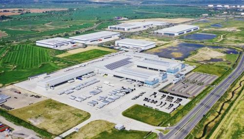 London Gateway Logistics Park, Corringham, Stanford-le-Hope, SS17