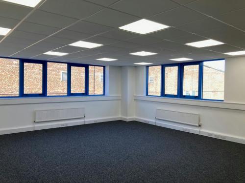 4 Apex Point Travellers Lane, Welham Green, Hatfield, AL9