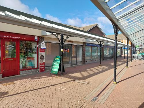 21 Vicarage Field, Hailsham, BN27