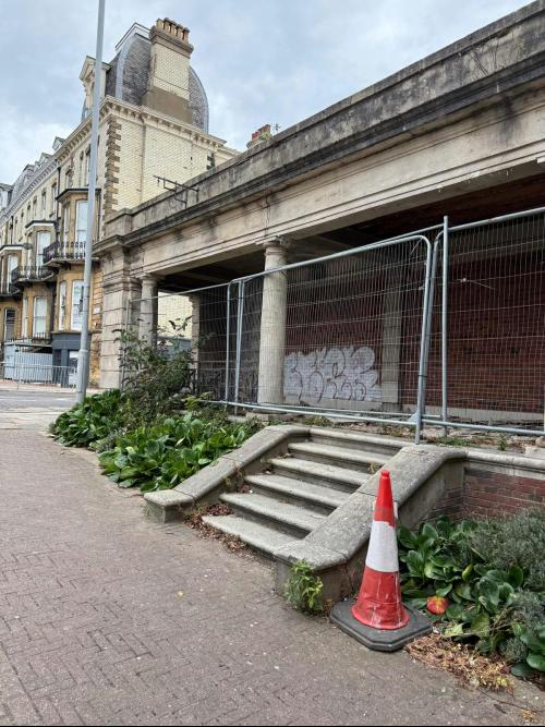 4 Valley Bridge Parade, Plantation Hill, Former Shelter and Archway, Scarborough, YO11