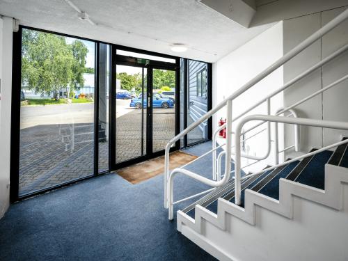Unit 225, Europa Trade Park, Europa Boulevard, Warrington, WA5