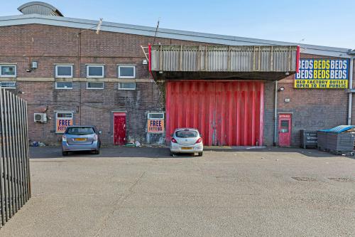 Unit 3, Meridian Trading Estate, Bugsby Way, Charlton, London, SE7