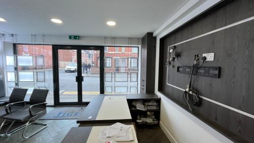 83 Gulson Road, Coventry, CV1