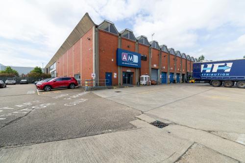 Unit 2B, Polar Park, Bath Road, West Drayton, UB7