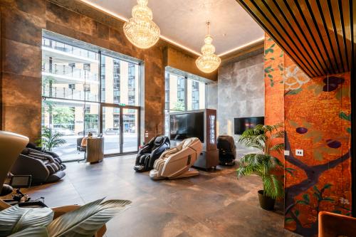 Unit 3.02 Royal Wharf, 8 Royal Crest Avenue, Silvertown, London, E16