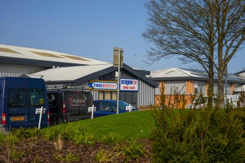 Unit 9, Headley Park 10, Woodley, Reading, RG5