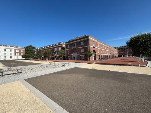 Unit 3B The Chandlers, Royal Clarence Yard, Gosport, PO12