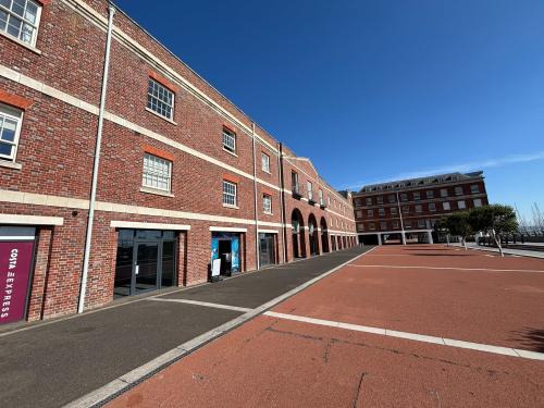 Unit 3A The Chandlers, Royal Clarence Yard, Gosport, PO12