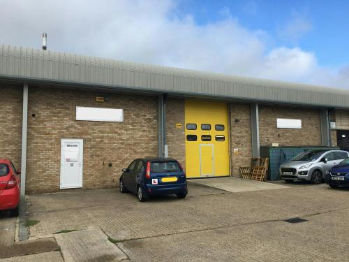 16-18 Rabans Close, Rabans Lane Industrial Estate, Rabans Lane, Aylesbury, HP19