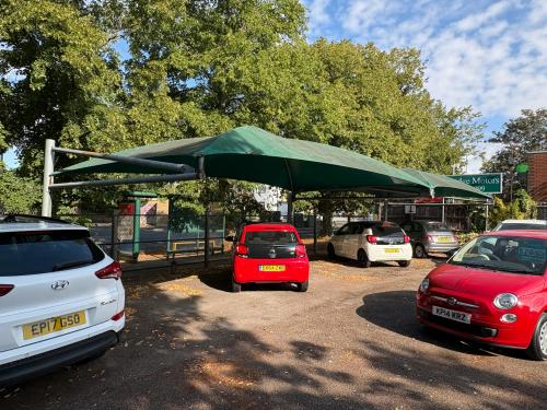 Cambridge Motors, 366 Northridge Way, Hemel Hempstead, HP1