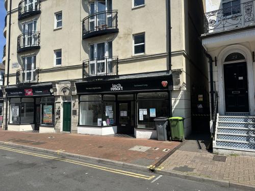 23A Cavendish Place, Eastbourne, BN21