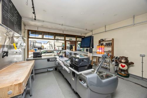 Long Established Butchers Business, Aldrington, Hove, BN3