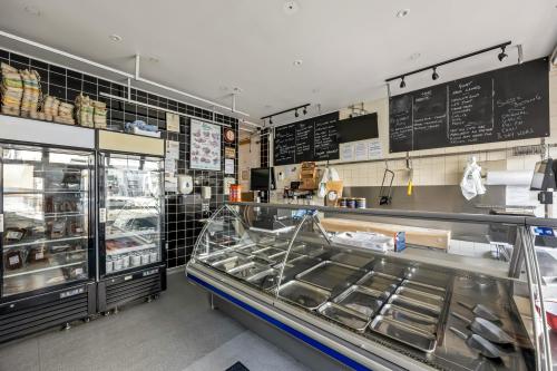 Long Established Butchers Business, Aldrington, Hove, BN3