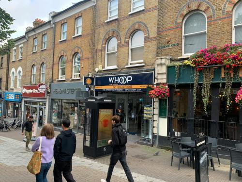 64 High Street, Sutton, SM1