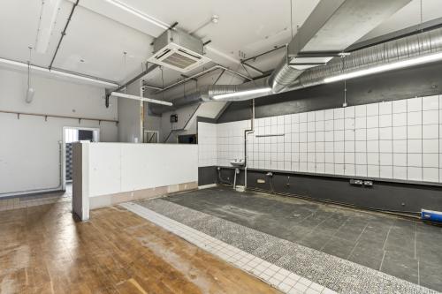 Unit 13, The Boulevard, Waterlooville, PO7