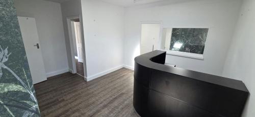 95a & 95b Cavendish Place, Eastbourne, BN21