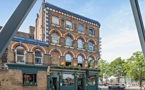 The Rose, 35 Albert Embankment, Vauxhall, London, SE1