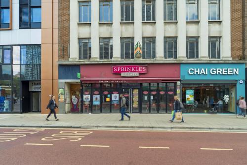 97 Commercial Road, Portsmouth, PO1