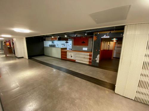 Unit B40 Leeds University Union, Lifton Place, Leeds, LS2