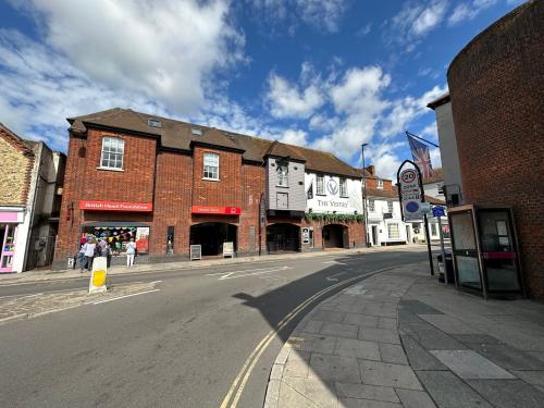 The Vestry, 21-23 Southgate, Chichester, PO19