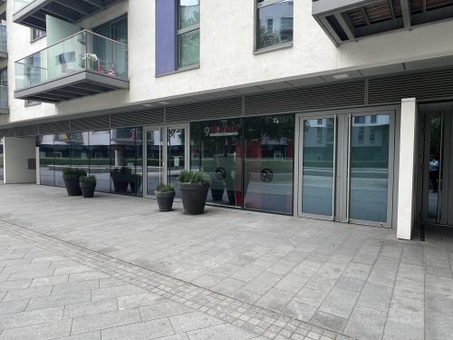 Unit A2, Saffron Square, Croydon, CR0