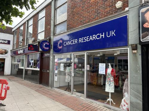 25 West Street, Havant, PO9
