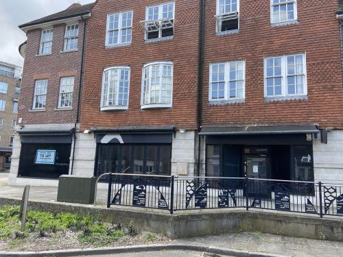 units 1&2 and 3 Gainsborough House, 26-32 High Street, Crawley, RH10