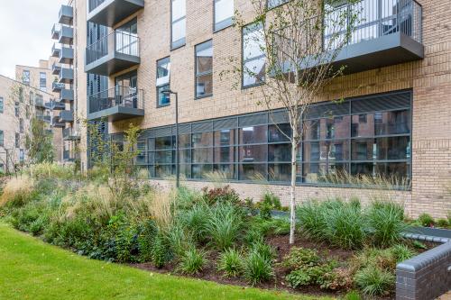 Unit 3 Masters Court, Lyon Square, Harrow, HA1