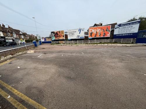 Railway Approach, South Farm Road, Worthing, BN14