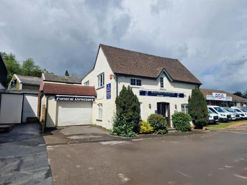 The Sawyers House, 113 London Road, Horndean, Waterlooville, PO8