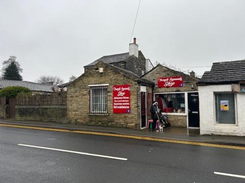 35 Town Gate, Bradford, BD12
