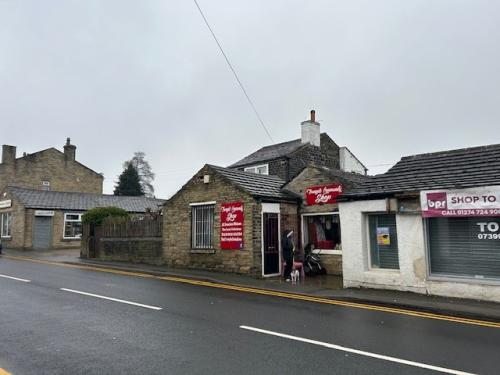 35 Town Gate, Bradford, BD12